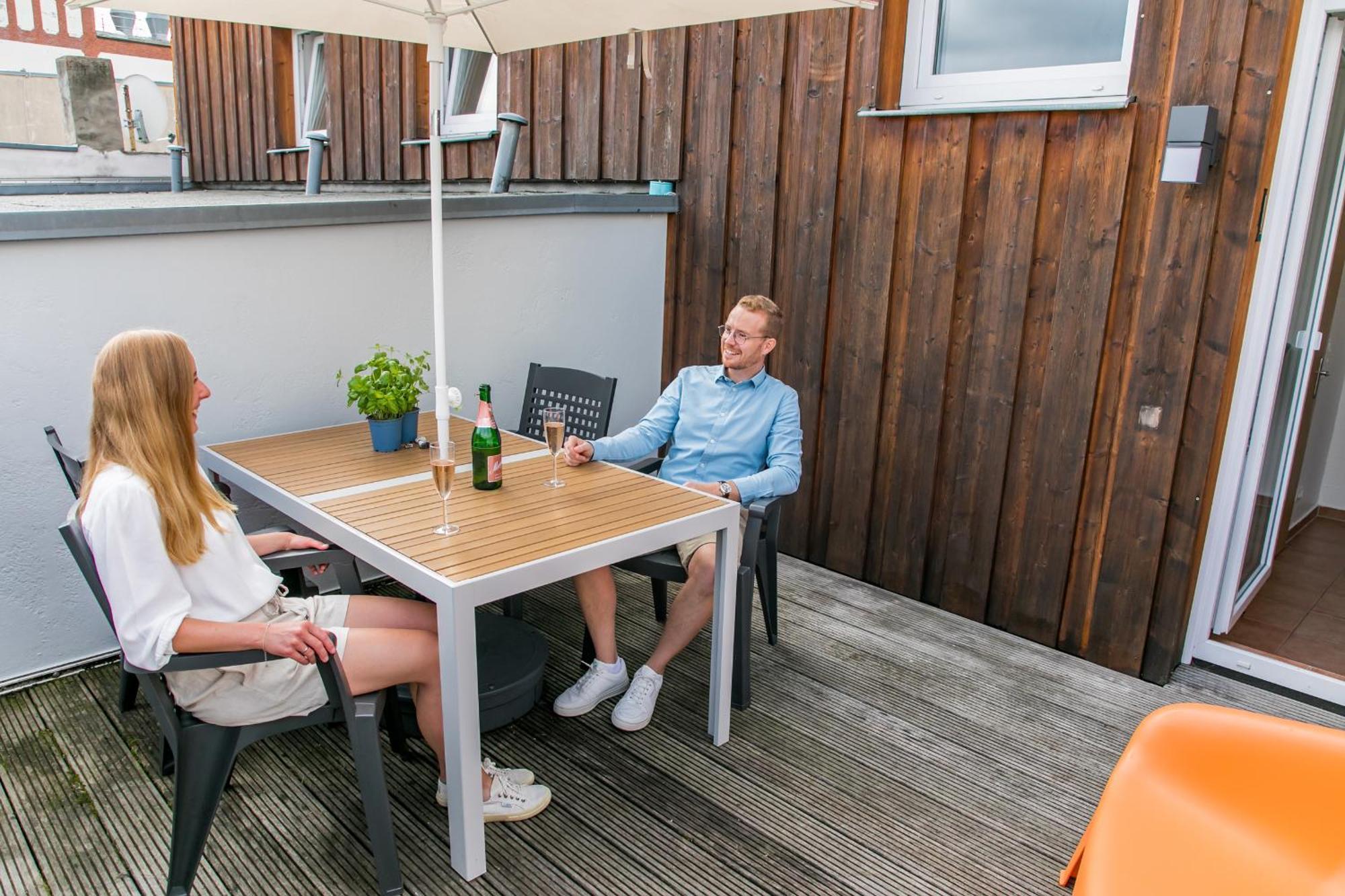 City Apartment "Hans Seat" Rostock Mit Rooftop-Terrasse Екстер'єр фото
